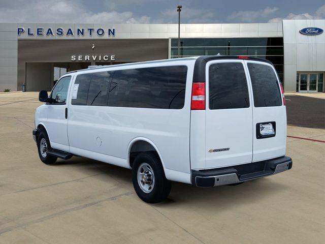2025 Chevrolet Express Passenger RWD 3500 Extended Wheelbase LT