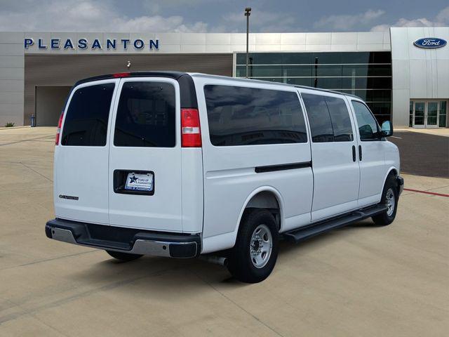 2025 Chevrolet Express Passenger RWD 3500 Extended Wheelbase LT