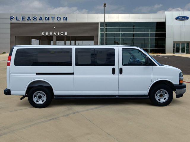 2025 Chevrolet Express Passenger RWD 3500 Extended Wheelbase LT