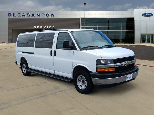 2025 Chevrolet Express Passenger RWD 3500 Extended Wheelbase LT