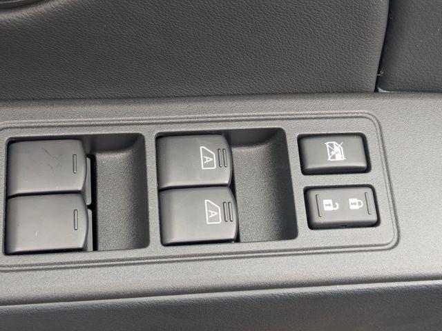 2026 Nissan Frontier Crew Cab SV 4x2