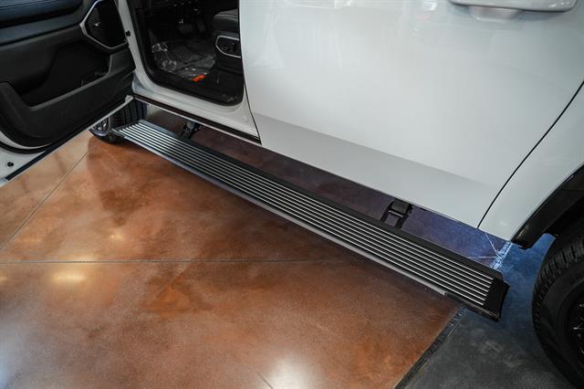 2026 Jeep Grand Wagoneer L Limited Reserve 4x4
