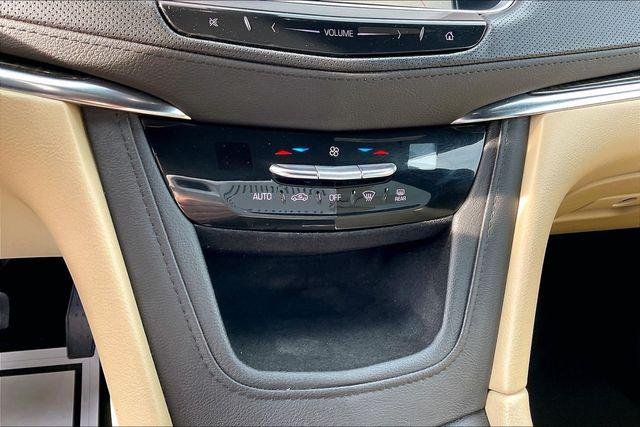 2019 Cadillac XT5 Standard
