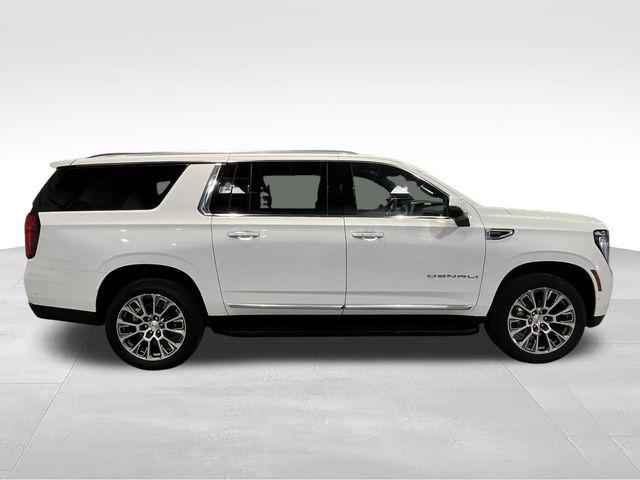 2025 GMC Yukon XL 4WD Denali