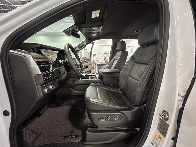 2025 GMC Yukon XL 4WD Denali