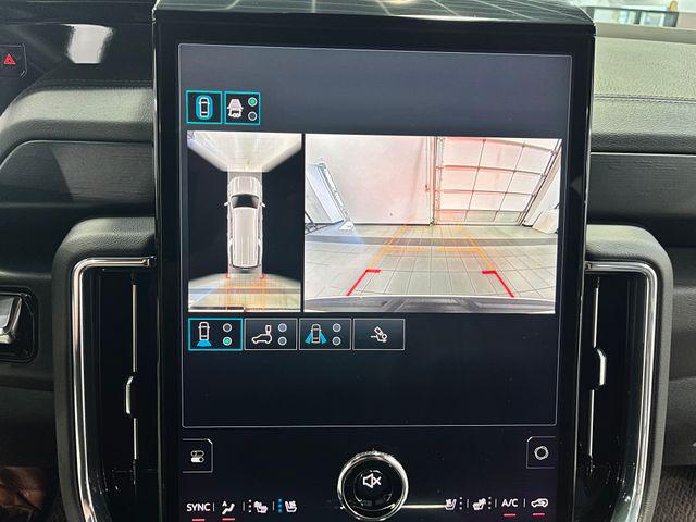 2025 GMC Yukon XL 4WD Denali