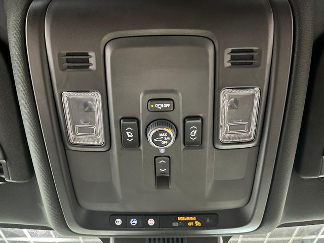 2025 GMC Yukon XL 4WD Denali