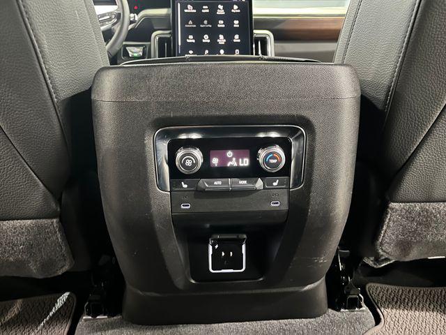 2025 GMC Yukon XL 4WD Denali
