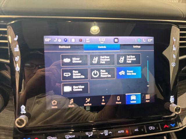 2022 Jeep Wagoneer Series III 4x4