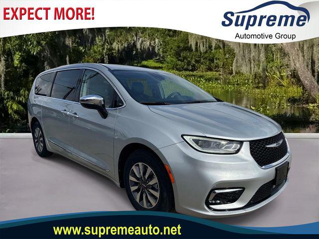 2023 Chrysler Pacifica Hybrid Limited for sale in Gonzales, LA