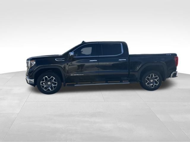 2022 GMC Sierra 1500 4WD Crew Cab Short Box SLT