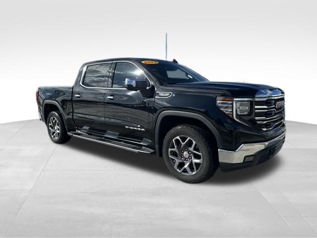 2022 GMC Sierra 1500 4WD Crew Cab Short Box SLT