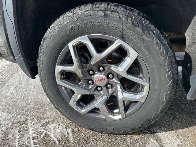 2022 GMC Sierra 1500 4WD Crew Cab Short Box SLT