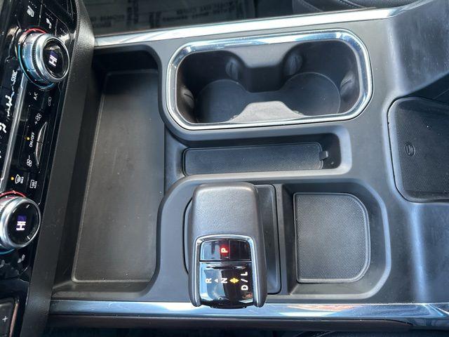 2022 GMC Sierra 1500 4WD Crew Cab Short Box SLT