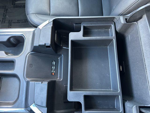 2022 GMC Sierra 1500 4WD Crew Cab Short Box SLT