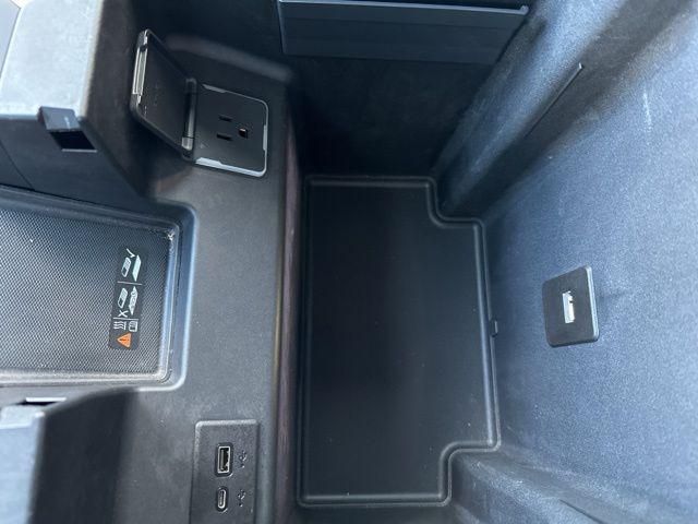 2022 GMC Sierra 1500 4WD Crew Cab Short Box SLT