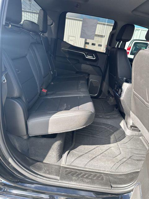 2022 GMC Sierra 1500 4WD Crew Cab Short Box SLT