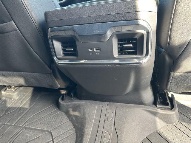 2022 GMC Sierra 1500 4WD Crew Cab Short Box SLT