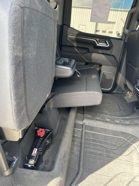 2022 GMC Sierra 1500 4WD Crew Cab Short Box SLT