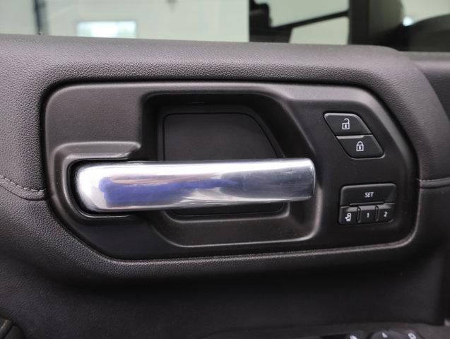2020 GMC Sierra 3500HD 4WD Crew Cab Long Bed SLT