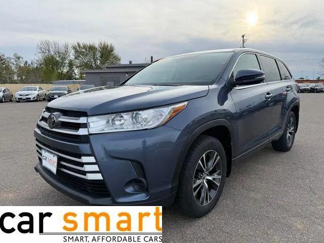 2017 Toyota Highlander LE for sale in Weston, WI