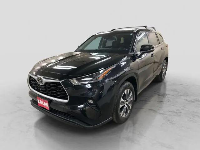 2022 Toyota Highlander XLE for sale in Hermantown, MN