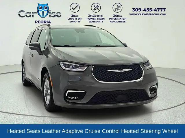 2022 Chrysler Pacifica Touring L for sale in Peoria, IL