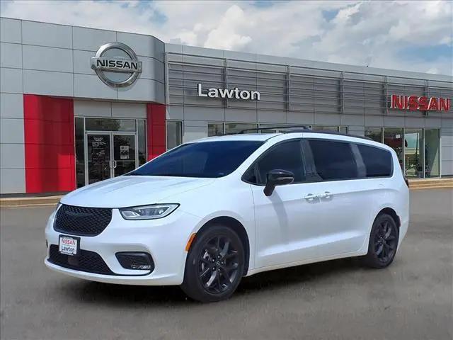 2025 Chrysler Pacifica Limited for sale in Lawton, OK
