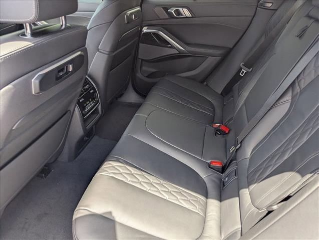 2027 BMW X6 xDrive40i