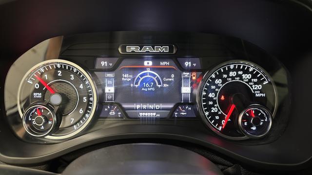 2022 Ram 1500 Laramie Crew Cab 4x4 5'7" Box