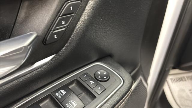 2022 Ram 1500 Laramie Crew Cab 4x4 5'7" Box