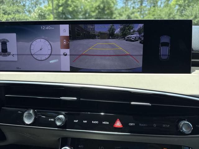 2026 Genesis GV70 2.5T