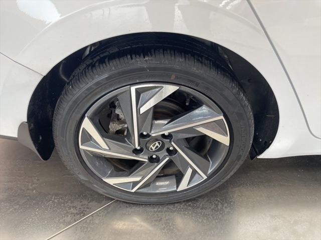 2024 Hyundai Elantra Hybrid Limited