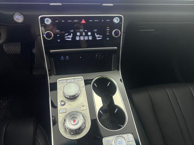 2025 Genesis GV80 2.5T Standard AWD