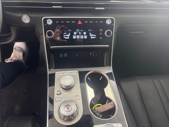 2025 Genesis GV80 2.5T Standard AWD