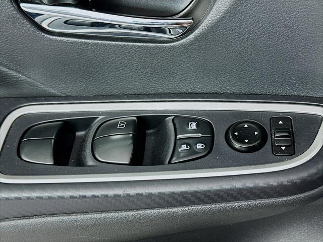 2024 Nissan Versa 1.6 SR