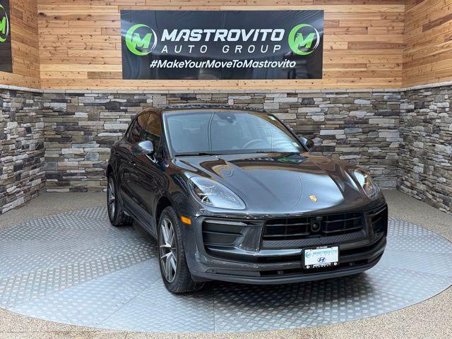 2023 Porsche Macan Base