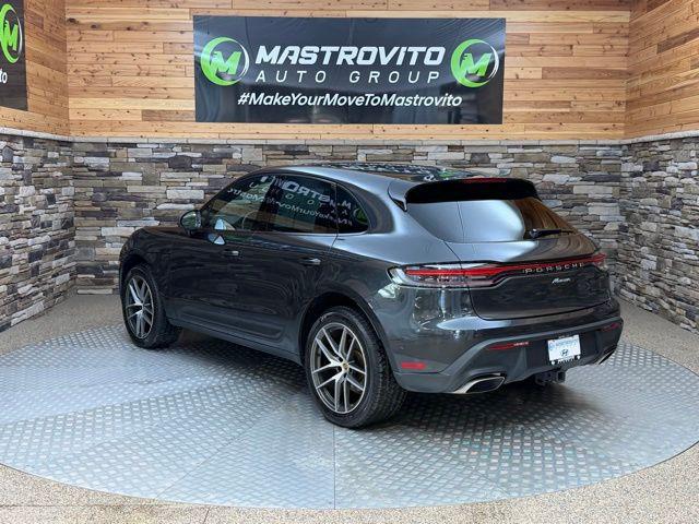 2023 Porsche Macan Base