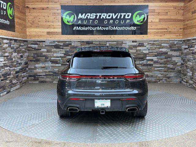 2023 Porsche Macan Base