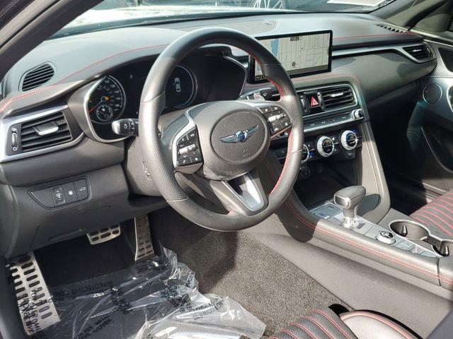 2023 Genesis G70 2.0T RWD