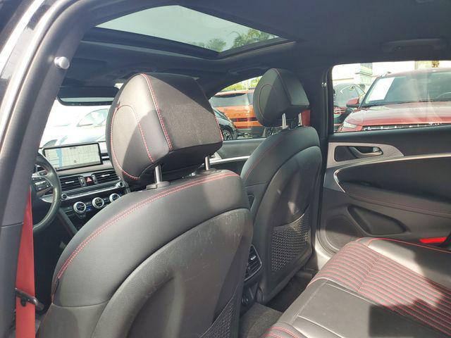 2023 Genesis G70 2.0T RWD