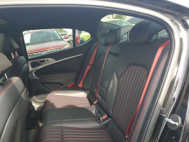 2023 Genesis G70 2.0T RWD