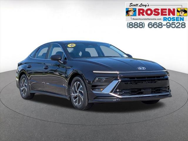 2026 Hyundai Sonata Hybrid Blue for sale in KENOSHA, WI