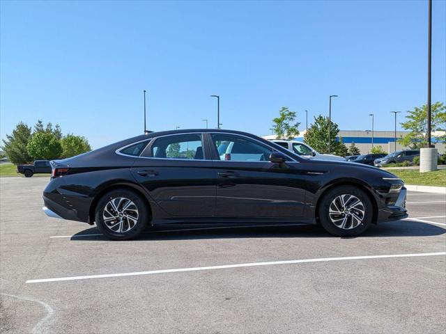 2026 Hyundai Sonata Hybrid Blue