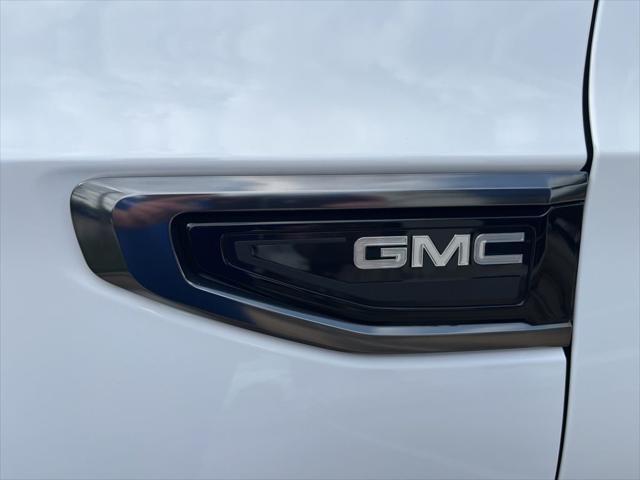 2024 GMC Yukon XL 4WD AT4