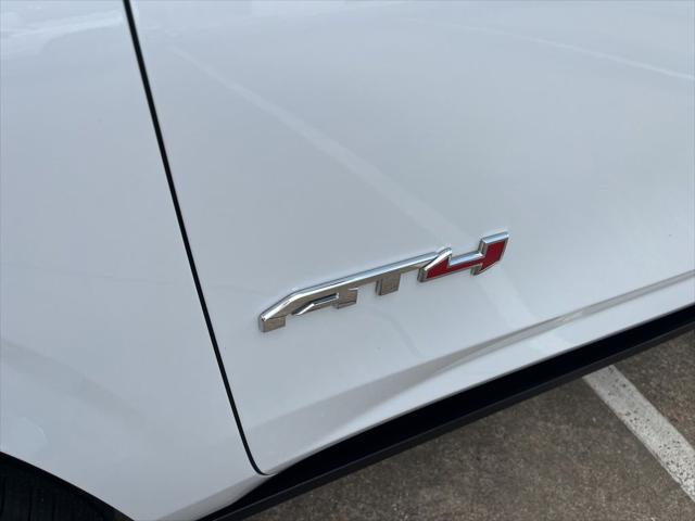 2024 GMC Yukon XL 4WD AT4