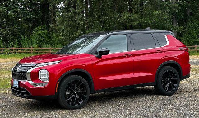 2023 Mitsubishi Outlander SEL Black Edition S-AWC