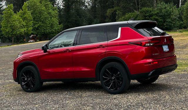 2023 Mitsubishi Outlander SEL Black Edition S-AWC