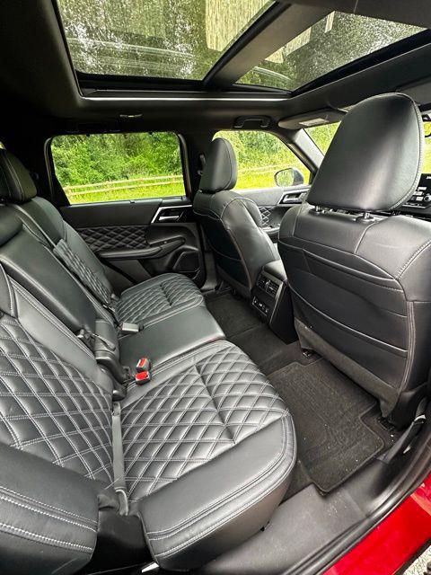 2023 Mitsubishi Outlander SEL Black Edition S-AWC