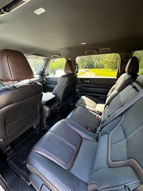 2025 Nissan Armada SL 4WD